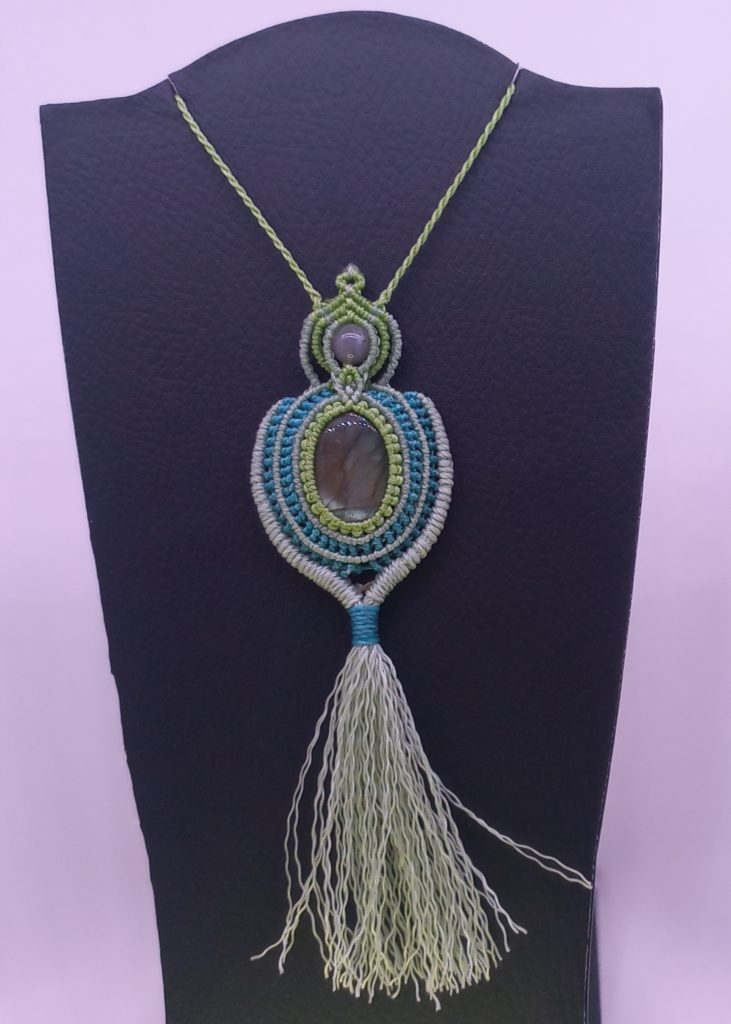 collier labradorite
