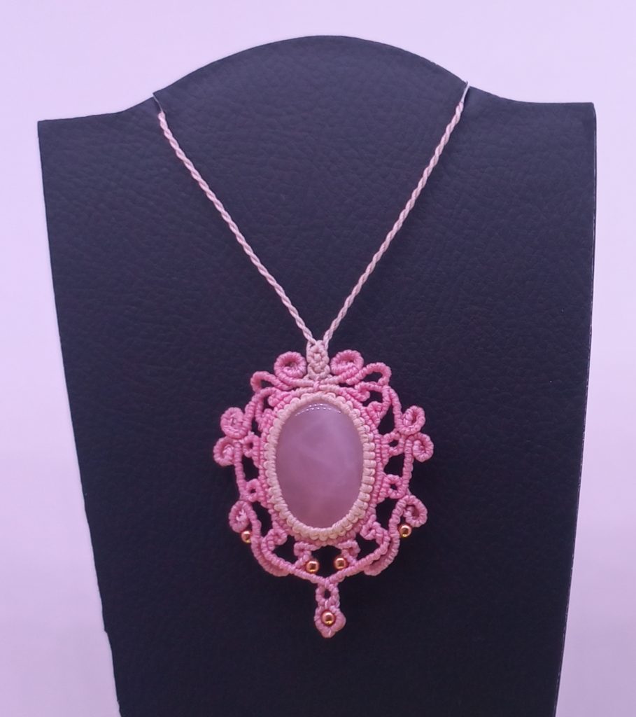 collier quartz rose