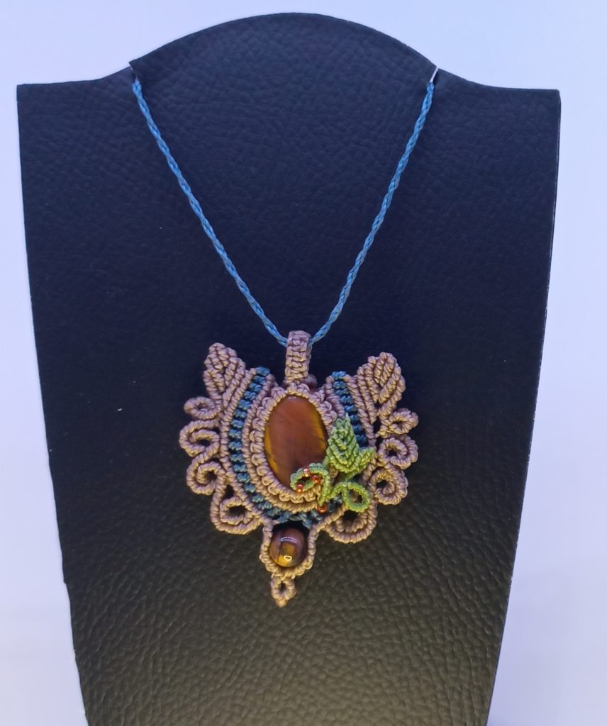 collier oeil de tigre