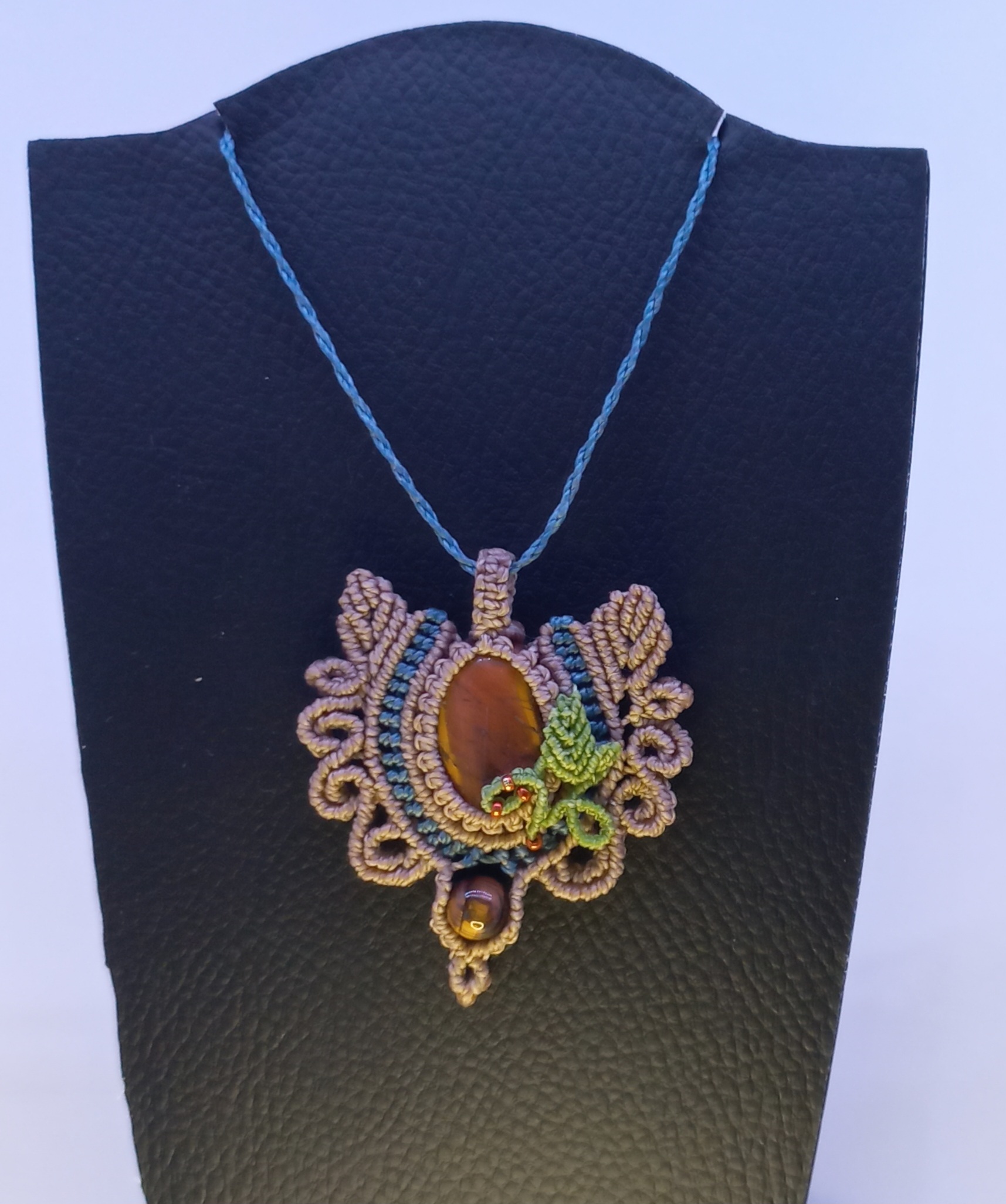 collier oeil de tigre