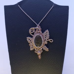 Collier fin Labradorite