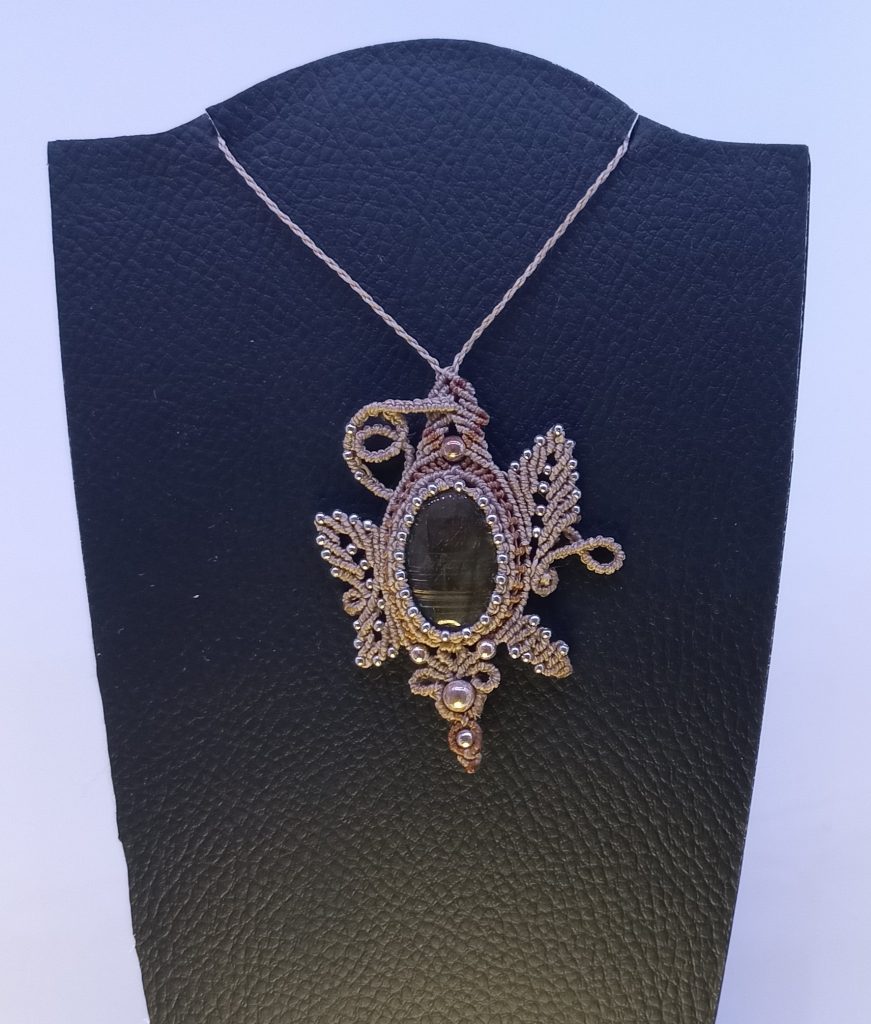 Collier fin Labradorite