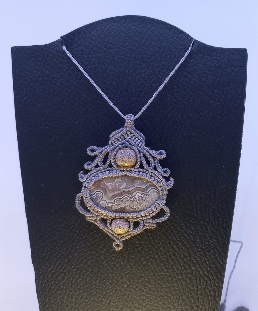 Collier Agate Crazy Lace
