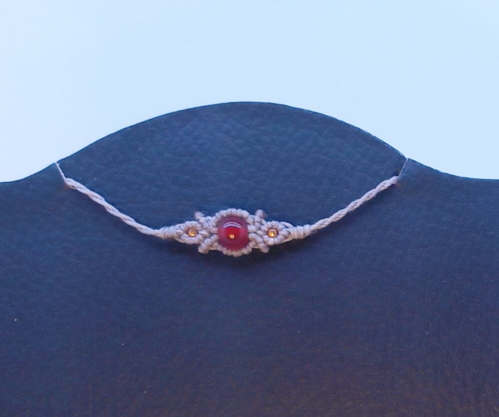 Grey - agate rouge