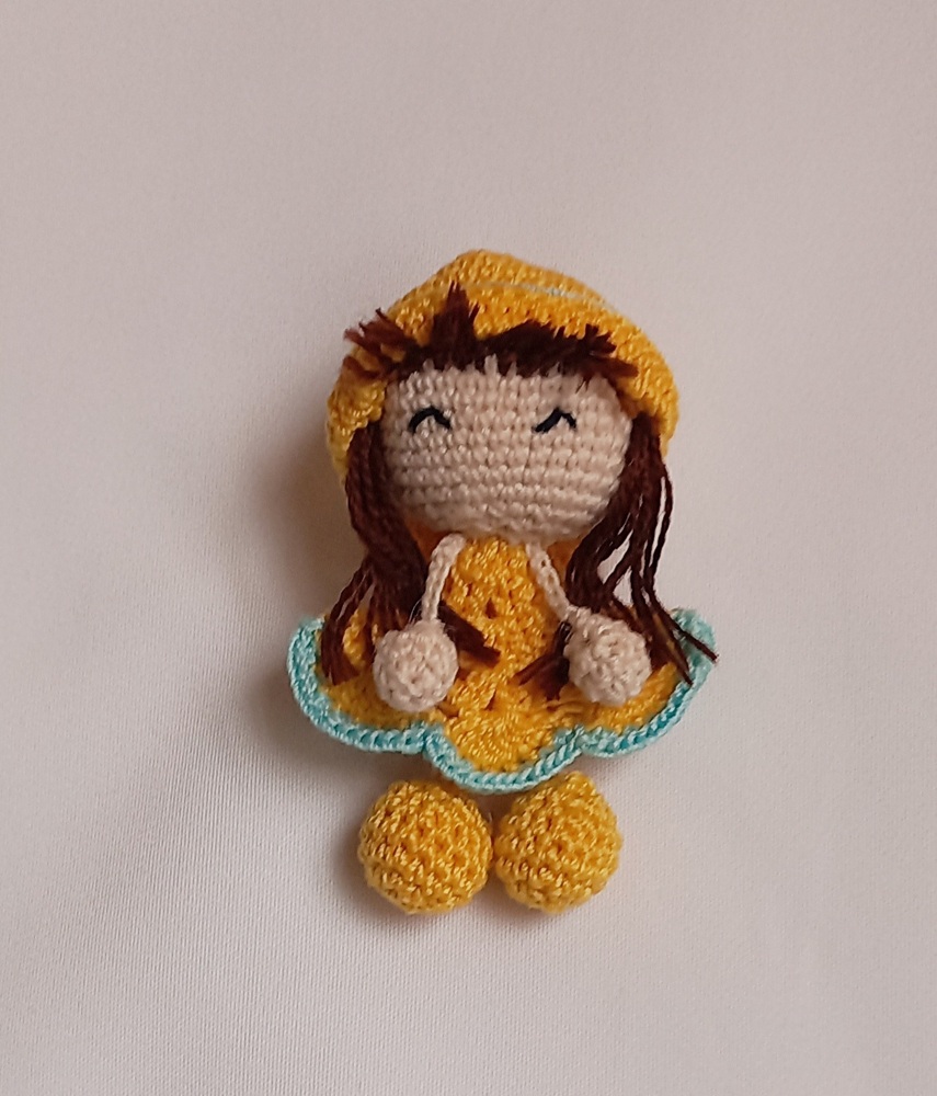 minipote brune jaune