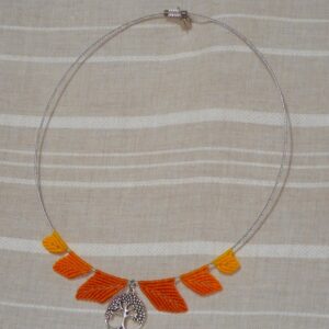 Collier feuilles mandarine