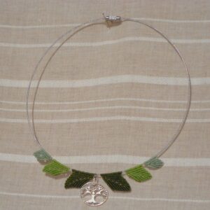 Collier feuilles green